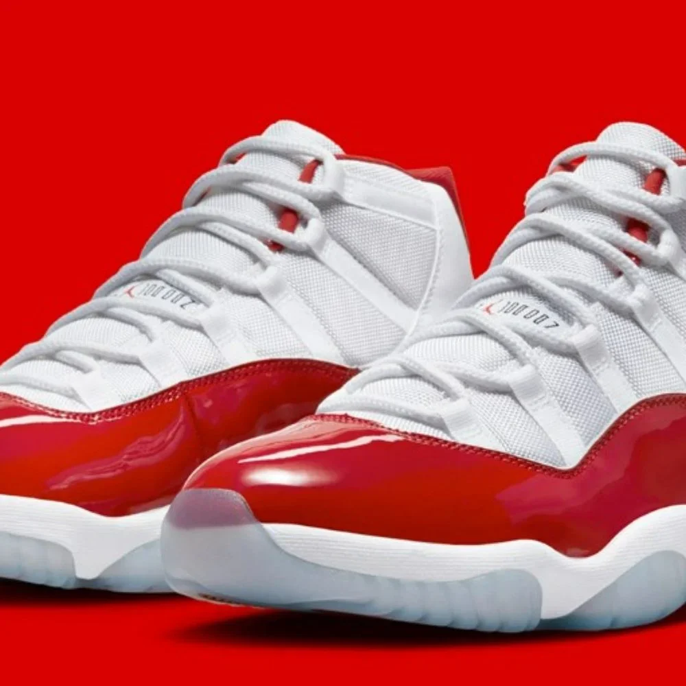 AirJordan 11 Cherry - Picture 3 of 3